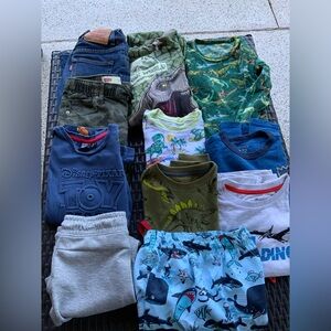 Bundle of 12 pieces of new and gently used boys size 7/8 clothes